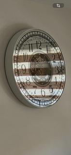 Grote zandkleurige wandklok met 2 radar uurwerken, Ophalen, Gebruikt, Analoog, Wandklok