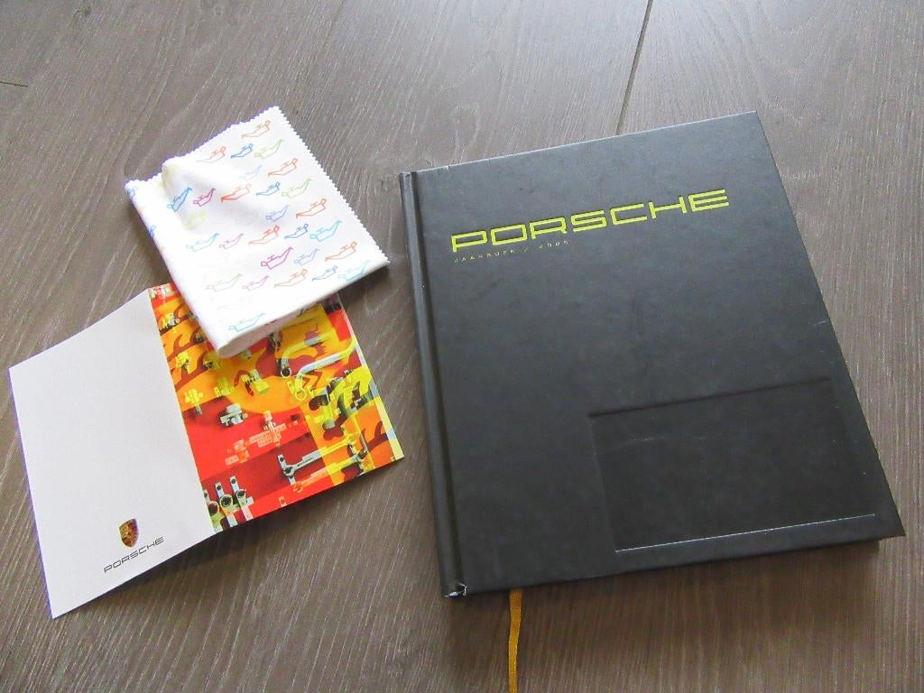 Porsche Jaarboek 2005 Gelimiteerde Editie Nieuwstaat Onge, Verzenden, Zo goed als nieuw, Porsche