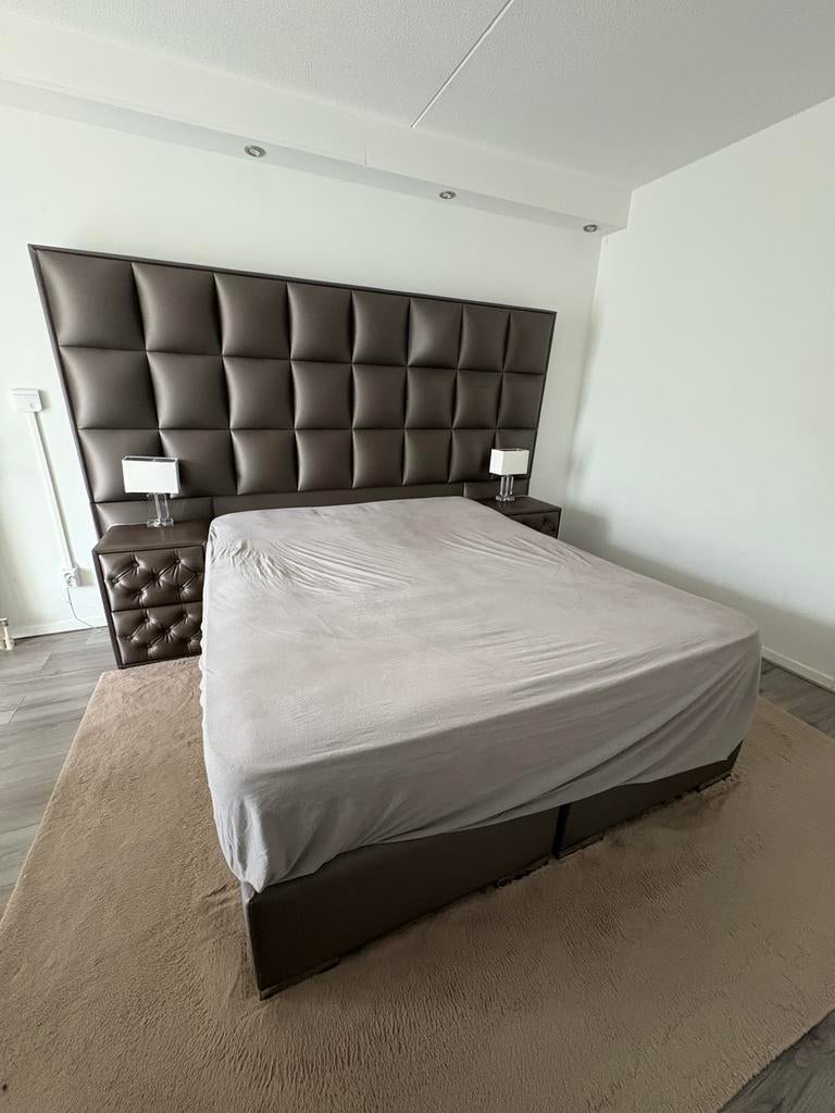 Luxe bedframe met nachtkastjes, Huis en Inrichting, Slaapkamer | Bedden, Overige materialen, Bruin, Tweepersoons, Ophalen of Verzenden