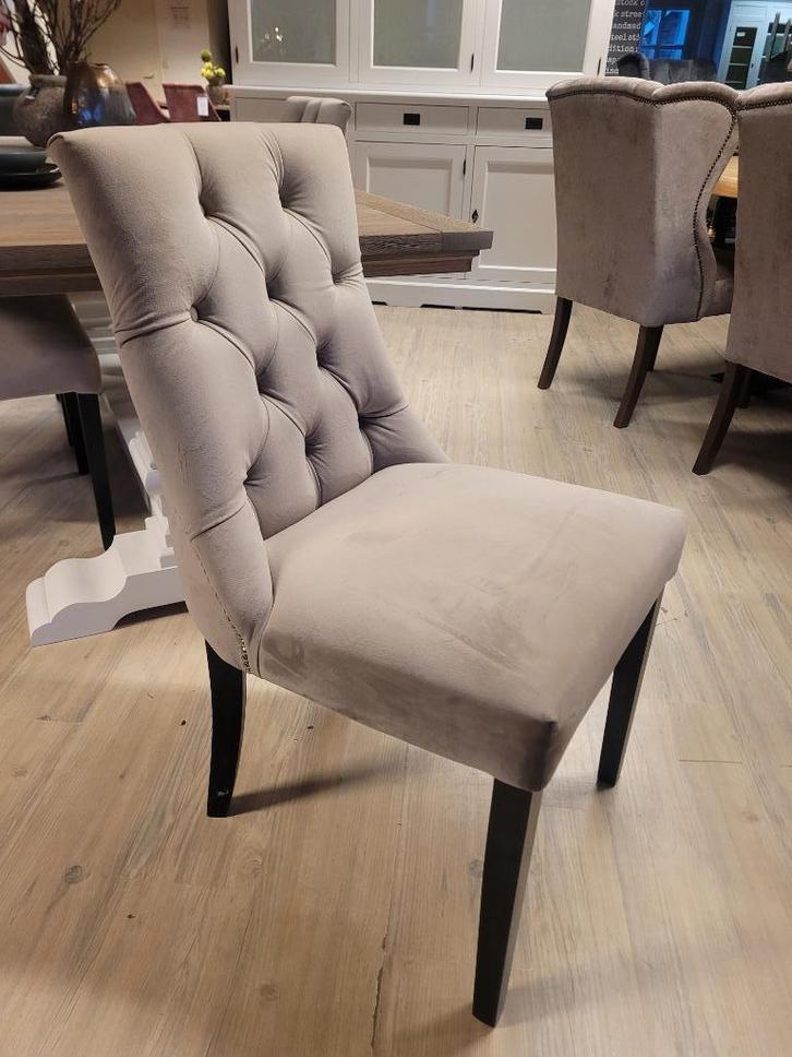*OPRUIMING* 4 Landelijke Eetkamerstoelen Orly kleur Taupe, Huis en Inrichting, Stoelen, Nieuw, Vier, Stof, Ophalen of Verzenden