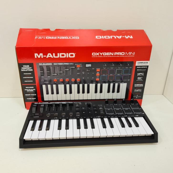 M-Audio Oxygen Pro Mini Compleet in Zeer Nette Staat, Muziek en Instrumenten, Midi-apparatuur, Zo goed als nieuw