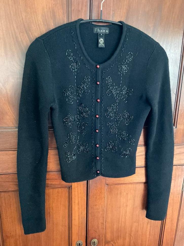 Vest zwart wol met kraaltjes 36-38, Kleding | Dames, Truien en Vesten, Zo goed als nieuw, Maat 36 (S), Zwart, Ophalen of Verzenden