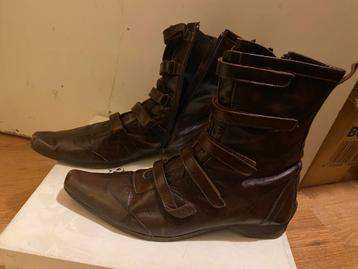 Gratis ophalen. Leren damesschoenen maat 42