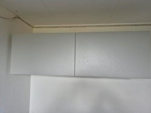 Ikea Besta hangkast (bovenkast), Huis en Inrichting, Kasten | Wandmeubels, Zo goed als nieuw, Minder dan 100 cm, Minder dan 150 cm