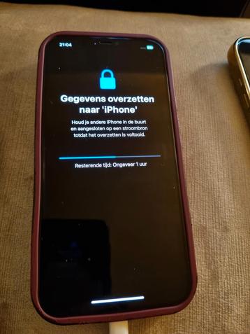 iPhone 12 Pro Max - 256GB lees advertentie  beschikbaar voor biedingen