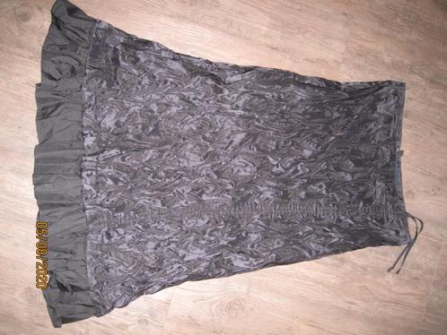Lynde zwarte rok maat 42, Kleding | Dames, Rokken, Gedragen, Maat 42/44 (L), Zwart, Onder de knie, Ophalen of Verzenden