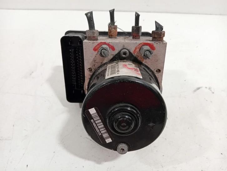 Abs pomp Suzuki Swift, Auto-onderdelen, Remmen en Aandrijving, Suzuki, Gebruikt, Herkomst onderdeel bekend, 12 maanden garantie