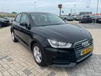 Audi A1 1.0 Tfsi 70KW Sportback 2017 Zwart, Auto's, Audi, Voorwielaandrijving, Stof, A1, 95 pk