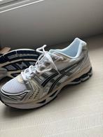 Asics Gel Kayano, Ophalen of Verzenden, Zo goed als nieuw, Wit, Sportschoenen