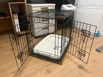 Kippen Bench Kunnen max 6 kippen in. Met plastic bodemplaat. beschikbaar voor biedingen