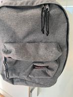 Eastpak rugzak grijs 44x30x18cm zgan m. Laptopvak, Ophalen of Verzenden, Zo goed als nieuw, Eastpak, 30 tot 45 cm