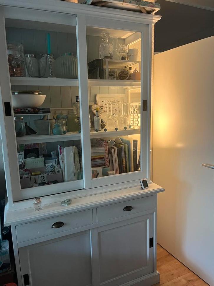 Maasief houten servieskast, Huis en Inrichting, Kasten | Buffetkasten, Zo goed als nieuw, 150 tot 200 cm, 100 tot 150 cm, 25 tot 50 cm