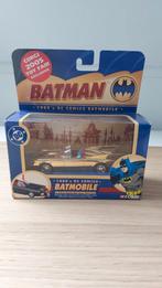 Corgi 2005 Toy Fair 1960's Gold Batmobile, Verzamelen, Film en Tv, Ophalen of Verzenden, Nieuw