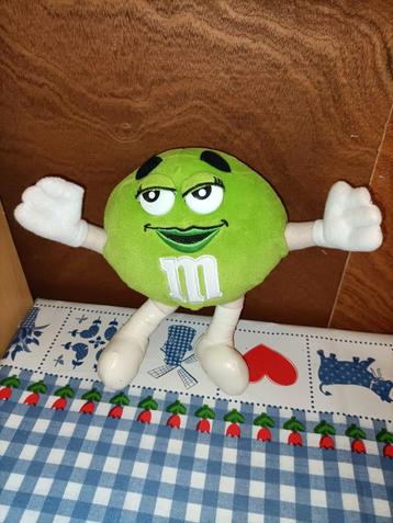 M&M groene knuffel Mrs. Greene 19 cm groot  beschikbaar voor biedingen