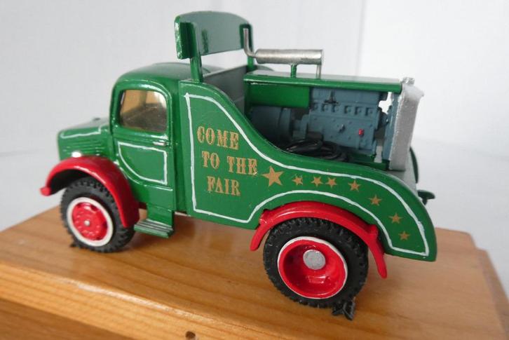 Bedford OS Kermis, Hobby en Vrije tijd, Modelauto's | 1:50, Nieuw, Bus of Vrachtwagen, Overige merken, Ophalen of Verzenden