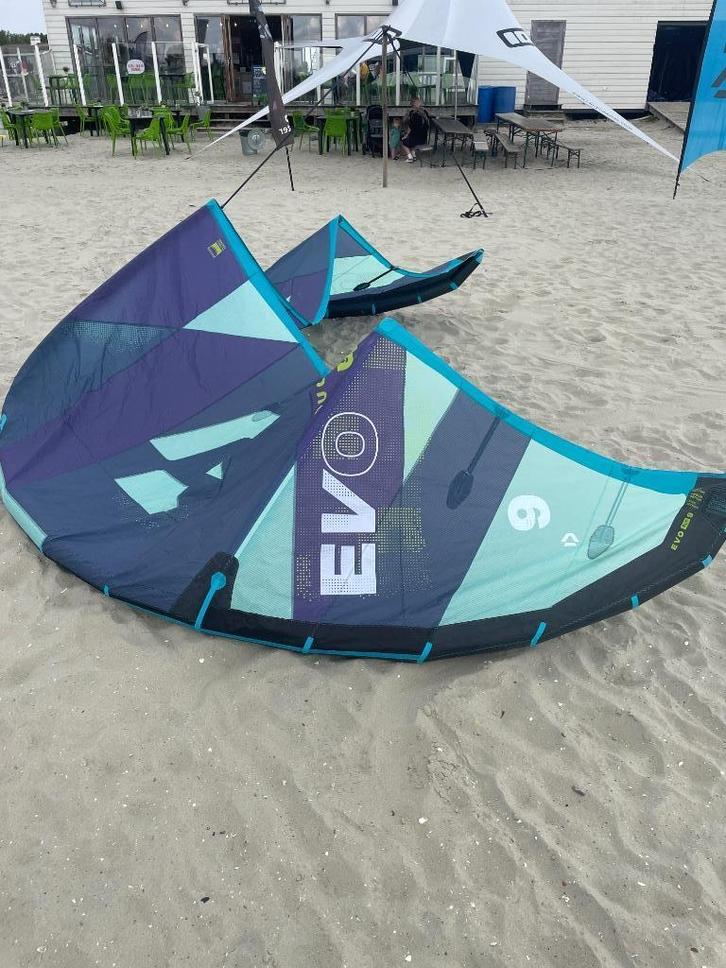 2024 Duotone Evo SLS 9m kite, Watersport en Boten, Kitesurfen, Gebruikt, 9 m², Geen board, Ophalen of Verzenden