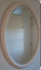 Wiite houten rand Ovaal Spiegel, Huis en Inrichting, Woonaccessoires | Spiegels, Minder dan 50 cm, Ophalen of Verzenden, Zo goed als nieuw