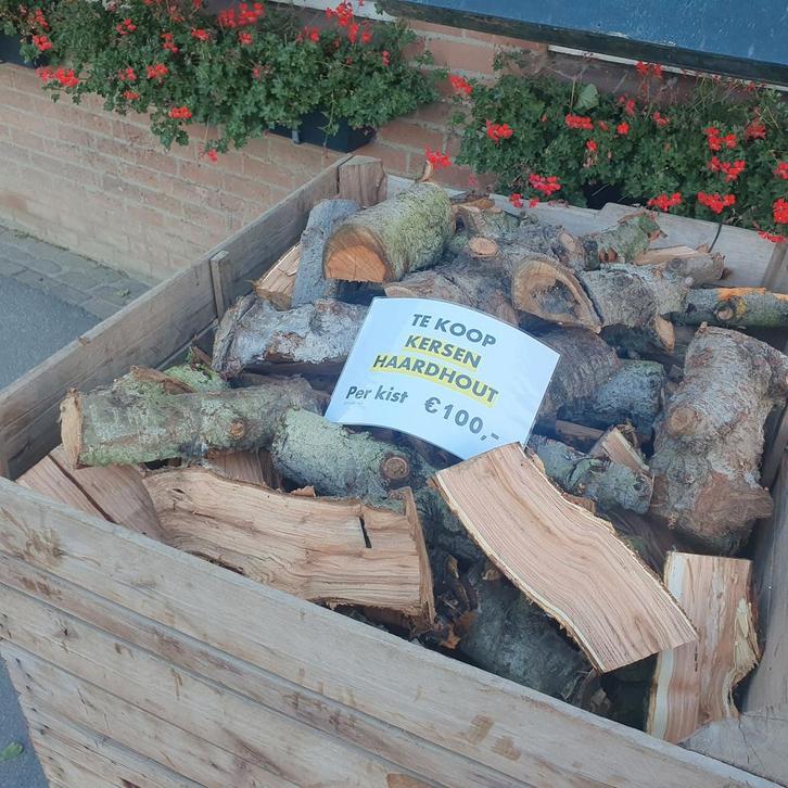 Gedroogd Kersen Haardhout - Kuubskist, Tuin en Terras, Haardhout, Blokken, Overige houtsoorten, Minder dan 3 m³, Ophalen
