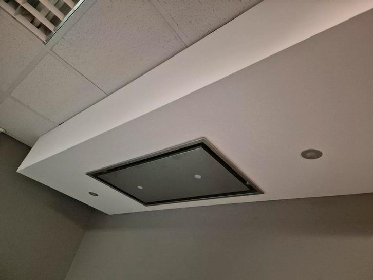 Wave plafondunit 8663.10 plus twee extra lampen, Witgoed en Apparatuur, Afzuigkappen, Nieuw, Wandschouwkap, 600 tot 800 m³ per uur