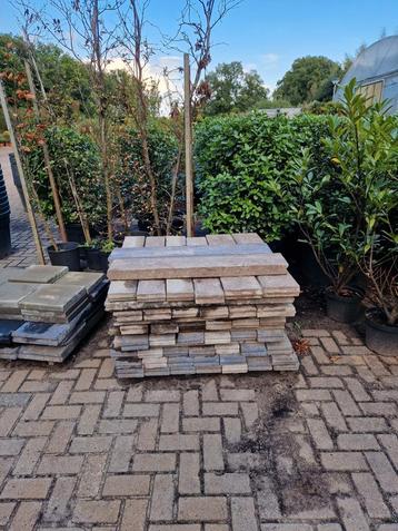 Betonbandjes 5x15x100cm 77 stuks  beschikbaar voor biedingen