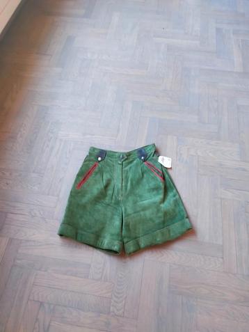 Vintage Trachten Lederhosen Suède  Maat 34- 36 beschikbaar voor biedingen