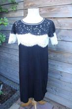 Jurk zwart Twinset kant mt M Vaste prijs, Maat 38/40 (M), Twinset, Zwart, Ophalen of Verzenden
