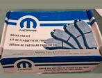 MOPAR Set (4 remblokken) Dodge Grand Caravan, Ophalen of Verzenden, Nieuw, Dodge