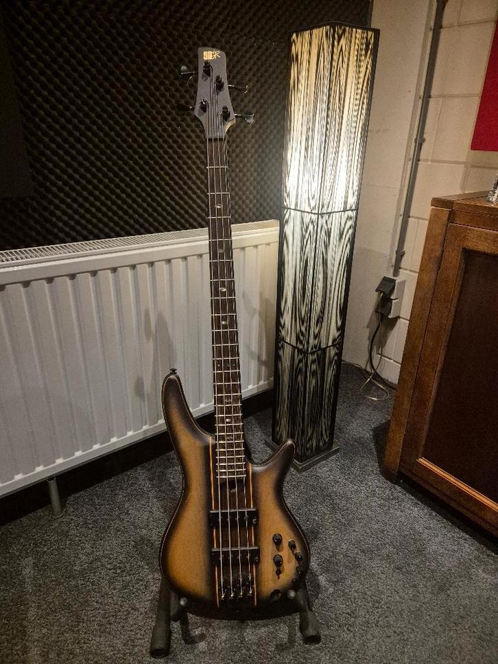 Ibanez Premium basgitaar, Muziek en Instrumenten, Snaarinstrumenten | Gitaren | Bas, Zo goed als nieuw, Elektrisch, Ophalen