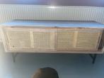 Gratis tv Houten Kast met Rotan Details, Ophalen, Gebruikt, 100 tot 150 cm, Minder dan 100 cm