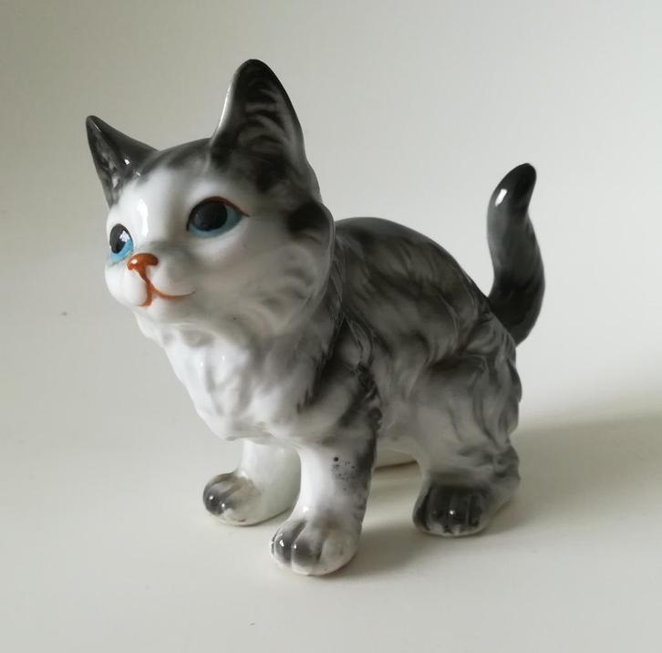 Vintage Porseleinen Kat Japan 1970s, Verzamelen, Beelden en Beeldjes, Zo goed als nieuw, Dier, Ophalen of Verzenden