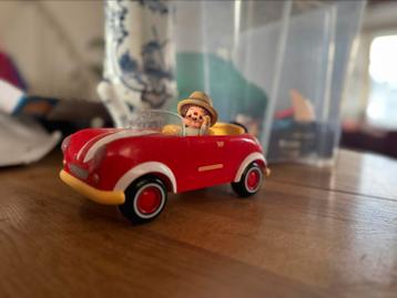 Monchhichi met auto beschikbaar voor biedingen