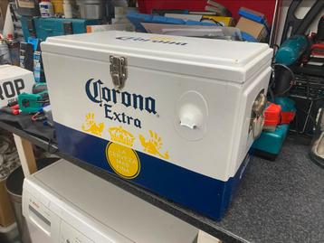Corona koelbox voor 2 sixpacks beschikbaar voor biedingen
