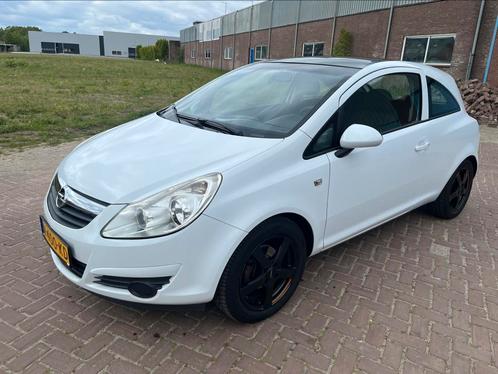 Opel Corsa 1.2 16V 3D 2009 Wit, Auto's, Opel, Particulier, Corsa, Benzine, C, Hatchback, Handgeschakeld, Geïmporteerd, Wit, Voorwielaandrijving