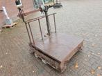 Antieke grote gietijzeren industriële bascule Is Geklonken, Antiek en Kunst, Antiek | Gereedschap en Instrumenten, Ophalen