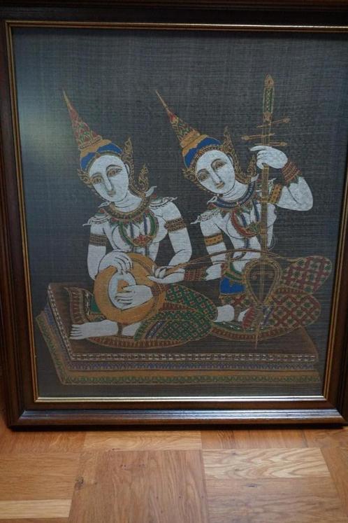 SCHILDERIJ OP ZIJDE, 70-er jaren, lijst met ontspiegeld glas, Antiek en Kunst, Kunst | Niet-Westerse kunst, Ophalen of Verzenden