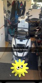Vespa sprint 2019 wit snor, Fietsen en Brommers, Scooters | Vespa, Ophalen, Gebruikt