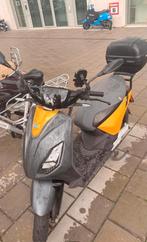 Piaggio one brom scooter 2022 zonder accu onderdelen opknap, Fietsen en Brommers, Scooters | Piaggio, Ophalen, Overige modellen