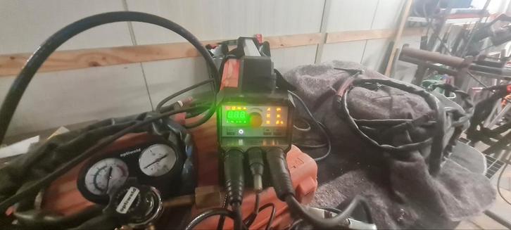 Lorch TIG lasmachine met lashelm, Doe-het-zelf en Verbouw, Gereedschap | Lasapparaten, Tig, 150 tot 250 ampère, Ophalen of Verzenden