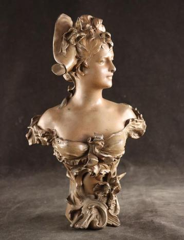 Antieke Art Nouveau buste uit Parijs beschikbaar voor biedingen