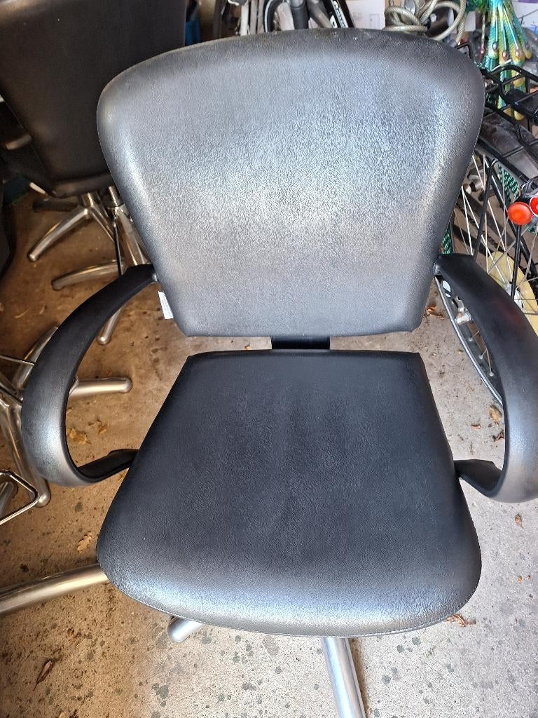 Kappersstoelen, Ophalen, Gebruikt