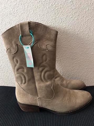 Nieuwe cowboy laarzen  maat 41 beschikbaar voor biedingen