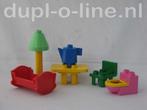 Veel losse duplo meubeltjes bedjes strijkplank aanrecht box, Ophalen of Verzenden, Gebruikt, Duplo