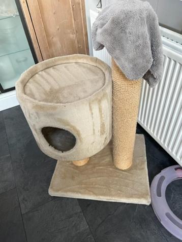 Katten krabpaal (gebruikt) beschikbaar voor biedingen