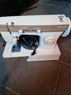 Merit/singer naaimachine, Hobby en Vrije tijd, Ophalen of Verzenden, Zo goed als nieuw, Naaimachine, Singer