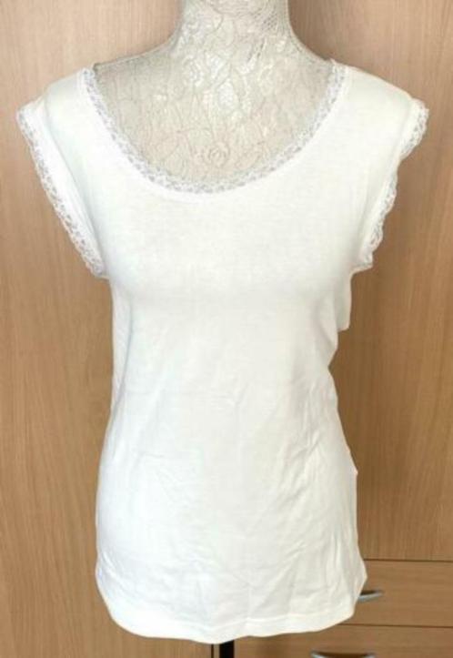 Charles Vogele top maat L NIEUW, Kleding | Dames, Tops, Nieuw, Maat 42/44 (L), Wit, Zonder mouw, Ophalen of Verzenden