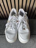 Nike air schoenen maat 40 (burberry), Wit, Nike, Ophalen of Verzenden, Sneakers of Gympen
