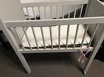Mooie baby wieg met matras, Kinderen en Baby's, Babywiegjes en Ledikanten, Ophalen, Zo goed als nieuw, Wieg