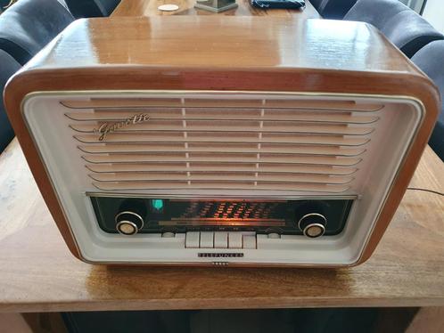 Telefunken Gavotte 8 export  optie Bluetooth, Antiek en Kunst, Antiek | Tv's en Audio, Ophalen of Verzenden