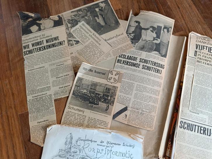 Knipselmap Hilversumse schutterij, trompetterkorps, Verzamelen, Tijdschriften, Kranten en Knipsels, Tijdschrift, 1960 tot 1980