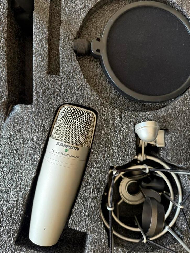 Podcast microfoon, Muziek en Instrumenten, Microfoons, Zo goed als nieuw, Studiomicrofoon, Ophalen of Verzenden